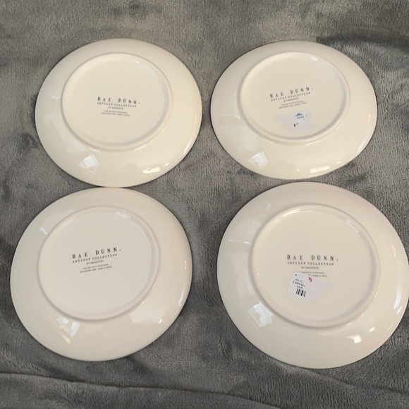 Rae Dunn set of 8 Easter plates - Picture 3 of 4